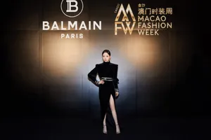 张靓颖魅力性感时尚活动照图片_5