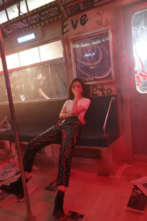 宋妍霏魅力性感杂志花絮照图片_6