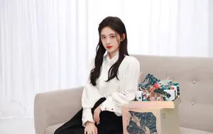 鞠婧祎清纯养眼代言写真图片_2