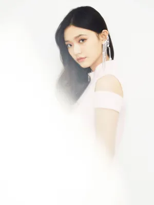 林允优雅时尚光影写真图片_1