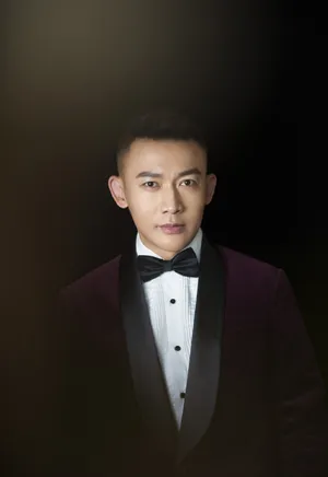 聂远国际电影节绅士活动照图片_5
