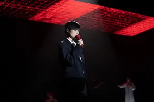 李宇春个性时尚活动照图片_7
