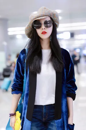 范冰冰英伦复古风机场照图片_8
