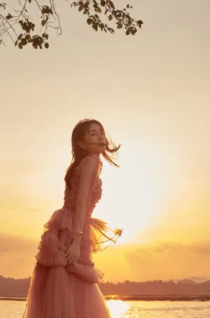赵樱子性感优雅写真图片_4