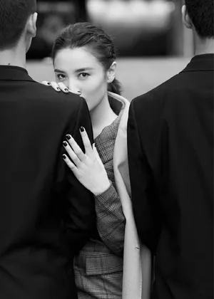 宋佳潇洒利落写真图片_3