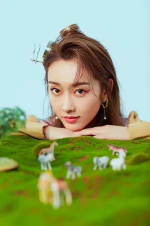 宣璐人鱼妆甜美写真图片_6