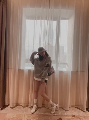 吴宣仪俏丽私服照图片_5