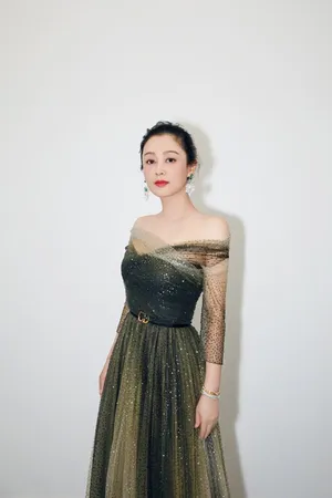 陈红美艳气质性感写真图片