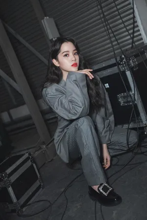 欧阳娜娜甜酷有型写真图片_4