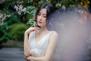 汤晶媚美艳性感写真图片_1