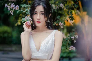 汤晶媚美艳性感写真图片_2