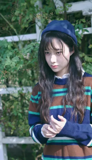 曹曦月弟系妹妹穿搭清秀图片_1