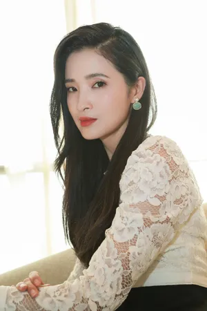 龚蓓苾国际电影节性感图片_7