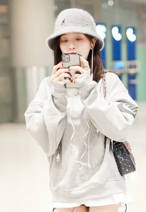 吴宣仪秋日娇俏写真图片_2