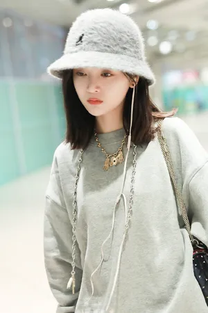 吴宣仪秋日娇俏写真图片_3