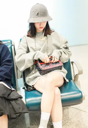 吴宣仪秋日娇俏写真图片_4