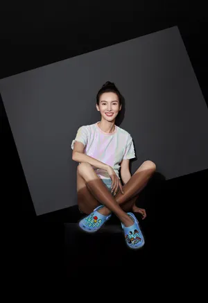 金晨清新随性写真图片