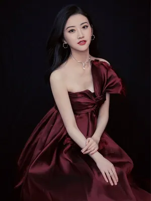 景甜高级质感礼服写真图片
