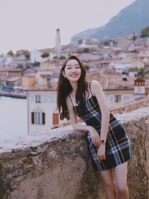 蒋梦婕清新靓丽街拍图片_2