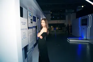 杨幂品牌代言性感活动图片_8