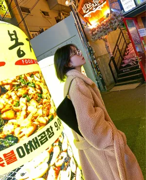 李溪芮清新私服街拍图片_5