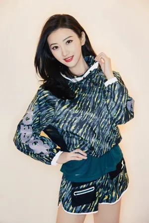景甜运动装甜美写真图片