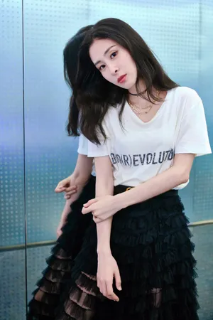 张碧晨精致轻甜写真图片_4
