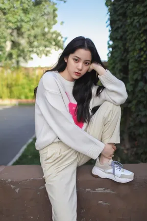 欧阳娜娜秋日私服街拍写真图片