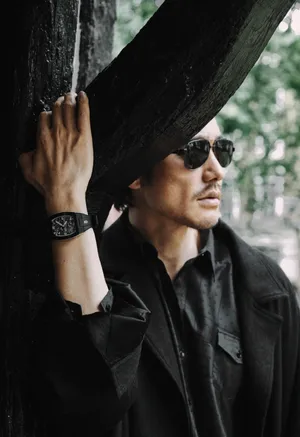 胡兵儒雅帅气型男写真图片_3