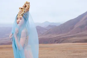 佟丽娅异域风情性感写真图片_2
