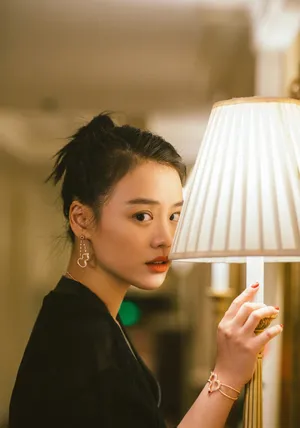 马思纯北京品牌活动照性感图片_2