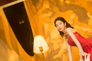 白鹿高贵美艳性感活动写真图片_3