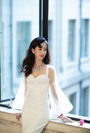 陈都灵复古妩媚活动写真图片_6
