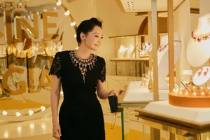 许晴黑蕾丝裙性感活动照图片_4