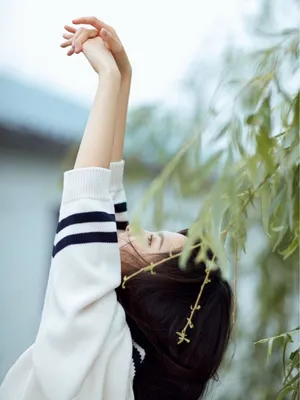 章若楠灵动俏皮写真图片_3