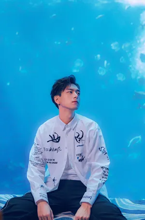 李现清新帅气写真图片_7
