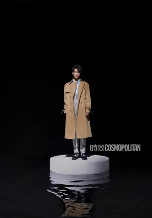 窦骁最新杂志写真大片_8