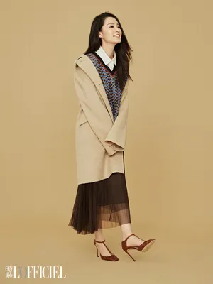 李沁甜美时尚杂志写真图片_1