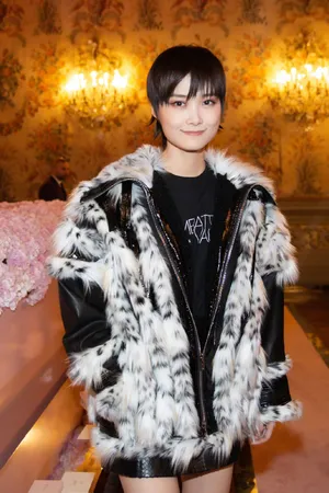 李宇春机车皮酷美写真图片_3