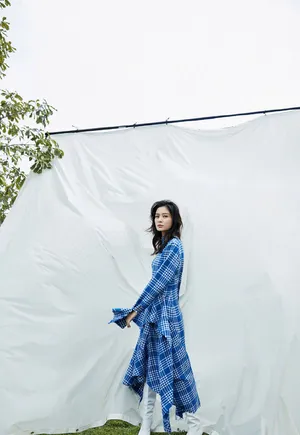 王媛可优雅知性时尚写真图片