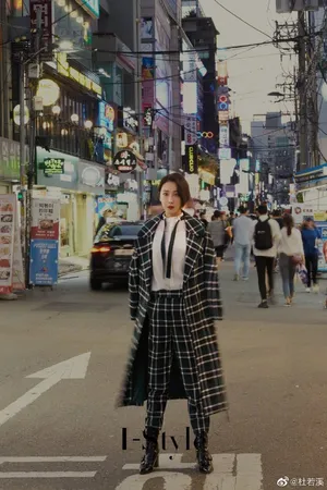 杜若溪性感气质旅拍照图片_2