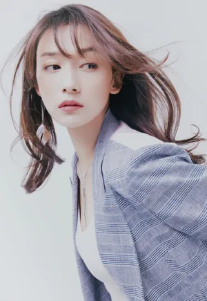 李若宁写真图片