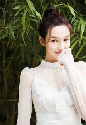 李若宁甜美气质蕾丝写真图片_2