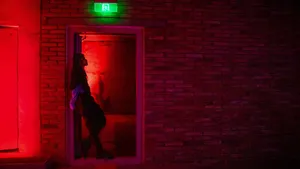 李蔓瑄中性工装写真图片_4