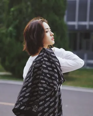 沈月清爽灵动写真图片_2