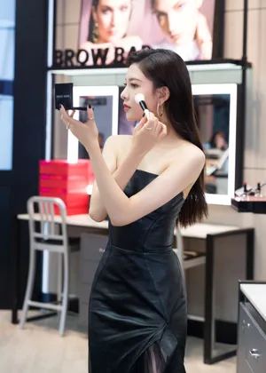宋妍霏BobbiBrown开业活照图片_2