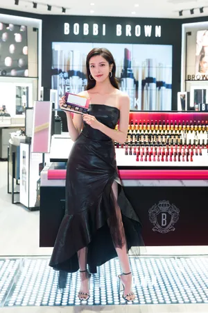 宋妍霏BobbiBrown开业活照图片_3
