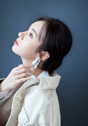 演员郑合惠子随性俏皮写真图片_4