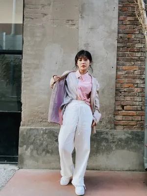 赖美云西装潇洒街拍写真图片_7