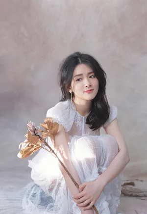 陈昊宇优雅柔美写真图片